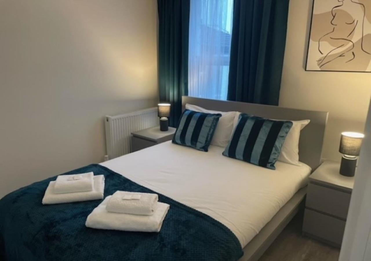 2 Bedroom Serviced Apartment # Londýn Exteriér fotografie