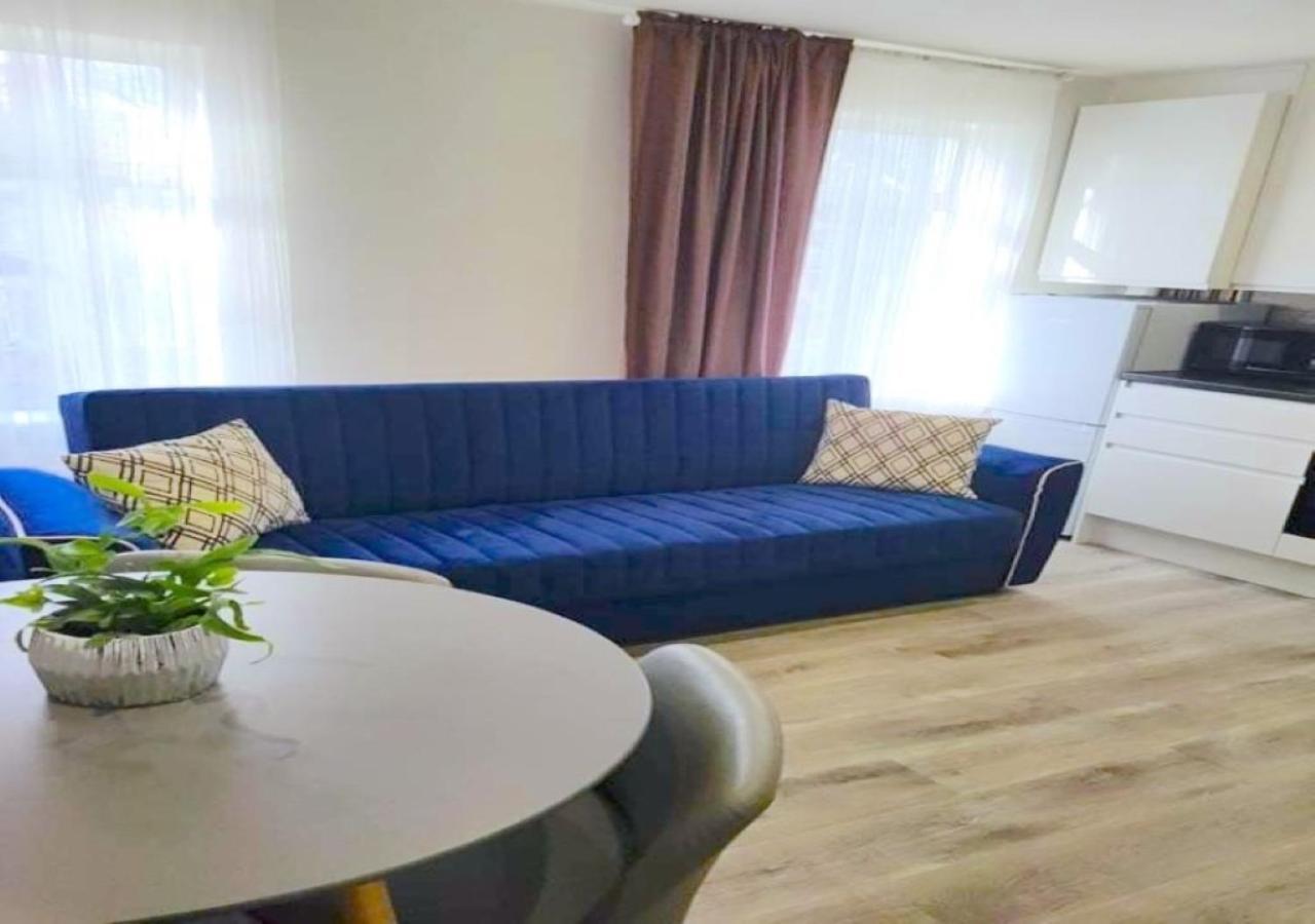 2 Bedroom Serviced Apartment # Londýn Exteriér fotografie