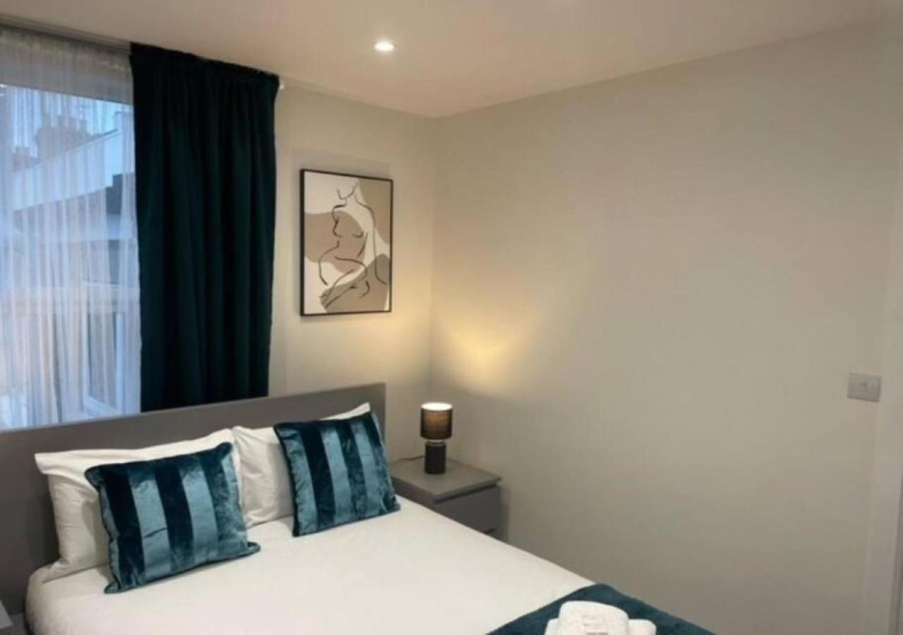 2 Bedroom Serviced Apartment # Londýn Exteriér fotografie