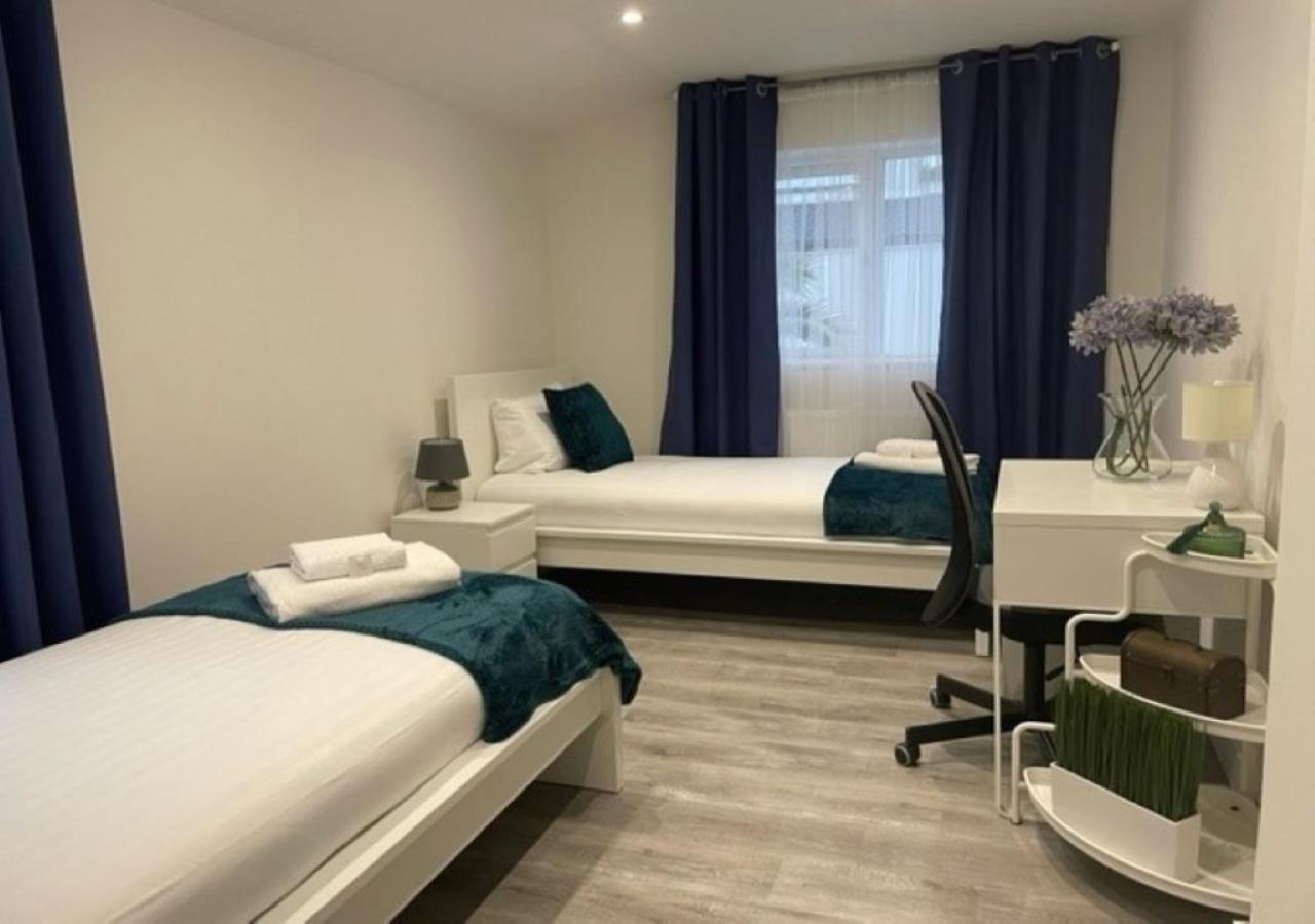 2 Bedroom Serviced Apartment # Londýn Exteriér fotografie